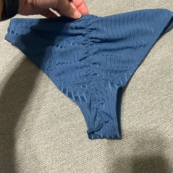 SHEIN blue Two-Tone Women's Bikini Set medium - Picture 4 of 7